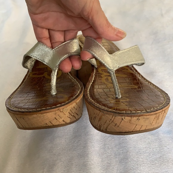 Sam Edelman Silver Wedge Thong - Picture 6 of 9